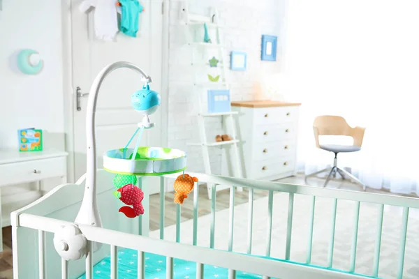 Gezellige Wieg Lichte Baby Kamer Interieur — Stockfoto