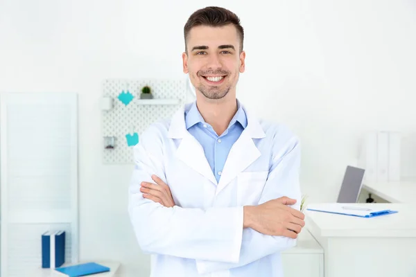 Young Male Receptionist Working Hospital — Stock Photo, Image