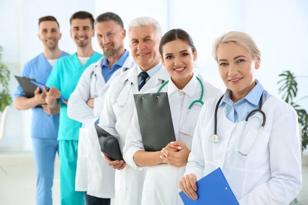 Grupp Läkare Uniform Kliniken Kardiologi Konferensen — Stockfoto