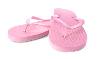 Beyaz arka plan üzerinde parlak flip floplar. Beach nesne