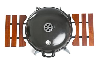 Yeni modern Barbekü ızgara beyaz arka plan üzerinde