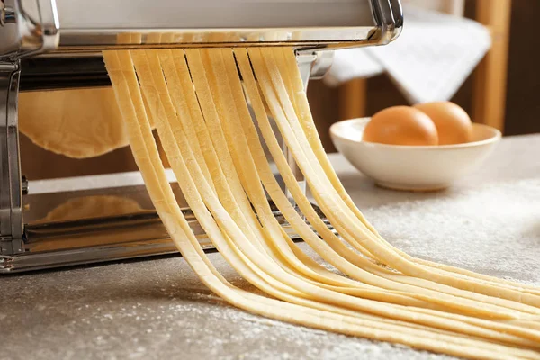 Pasta Maker Dough Kitchen Table — Stock Photo, Image