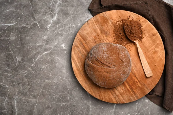 Composición Plana Con Masa Fresca Cacao Polvo Sobre Mesa — Foto de Stock