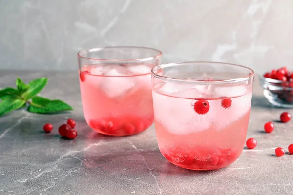 Masada bardaklarda doğal limonata yenileniyor