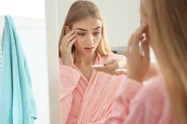 Young Woman Eyelash Loss Problem Mirror Indoors — Stock Photo, Image