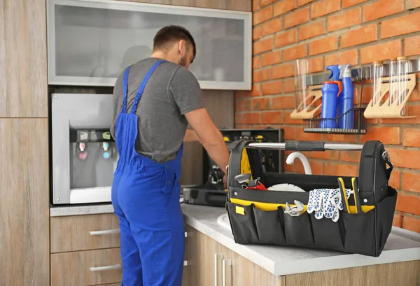 Set Professioneel Gereedschap Loodgieter Uniform Binnenshuis — Stockfoto