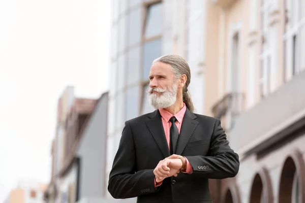 Handsome Bearded Mature Man Suit Outdoors — Stock Photo, Image