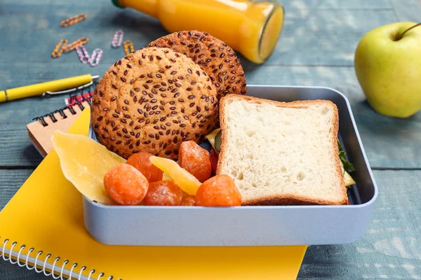 Pranzo Sacco Con Cibo Appetitoso Cancelleria Tavola — Foto Stock