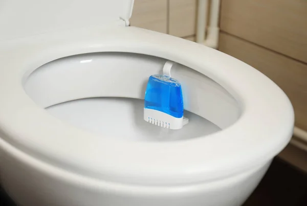 Toilet Met Rim Blok Badkamer Luchtverfrisser — Stockfoto