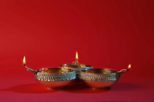 Diwali Diyas Lâmpadas Barro Sobre Fundo Cor — Fotografia de Stock
