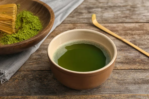 Chawan Mit Frischem Matcha Tee Auf Dem Tisch — Stockfoto