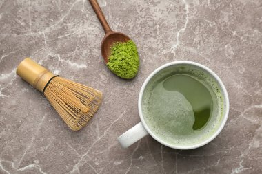 Düz matcha ile kompozisyon çay açayım