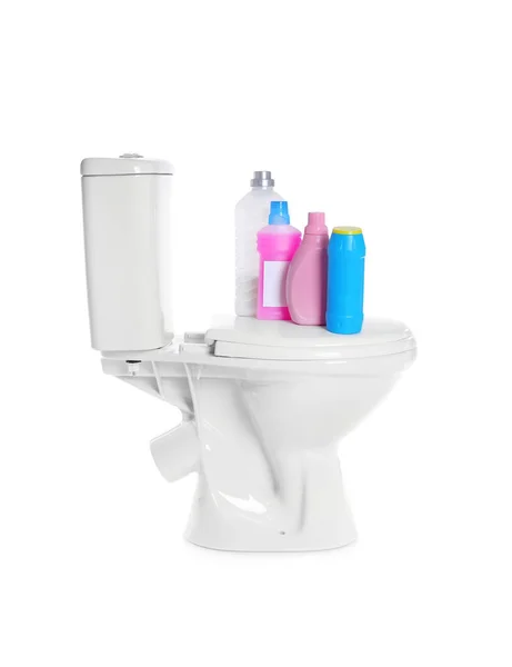 Mangkuk Toilet Keramik Baru Dan Botol Detergen Pada Latar Belakang — Stok Foto
