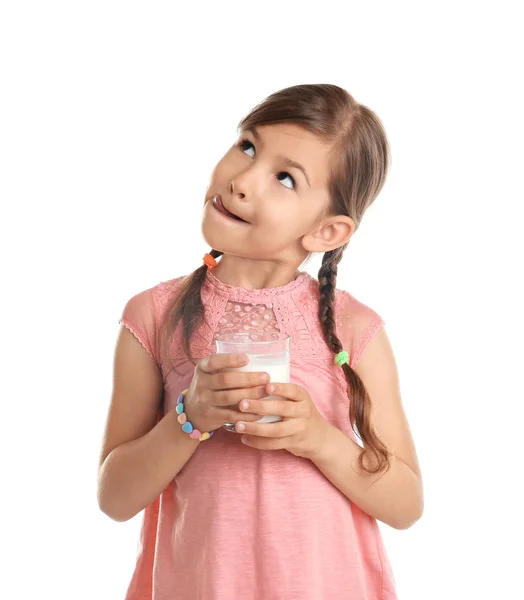 Χαριτωμένο Μικρό Κορίτσι Ποτήρι Γάλα Λευκό Φόντο — Φωτογραφία Αρχείου