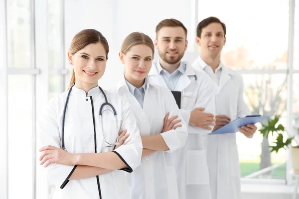 Jeunes Médecins Uniforme Dans Hôpital Moderne Département Gynécologie — Photo