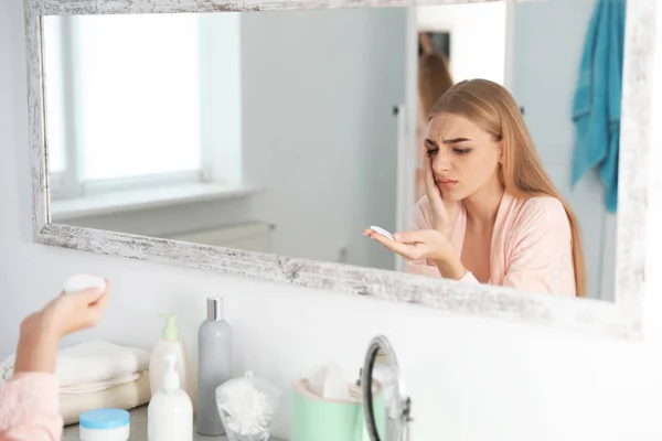 Jeune Femme Avec Problème Perte Cils Intérieur — Photo