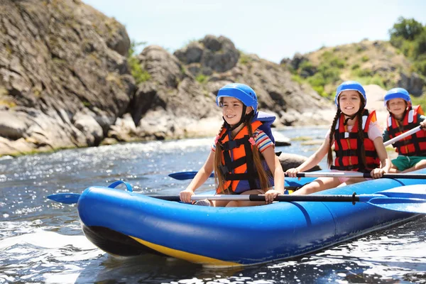 Little Children Kayaking River Summer Camp — Stock Photo, Image