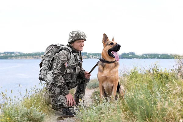 Man Military Uniform German Shepherd Dog River — Stock Photo, Image