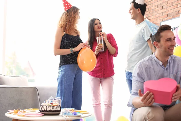 Young People Having Birthday Party Decorated Room — Stock Photo, Image