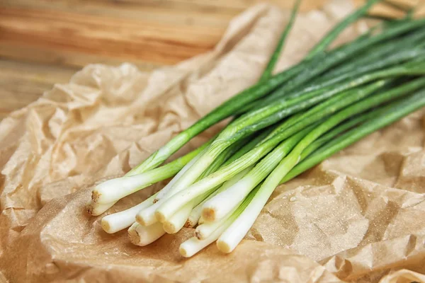 Čerstvé Zelené Cibule Pergamenu Closeup — Stock fotografie