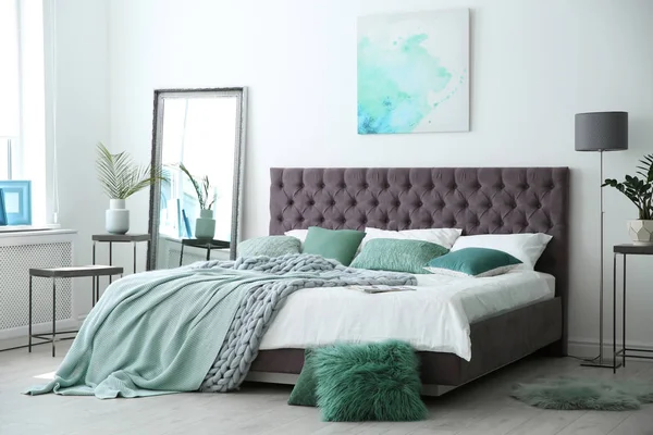 Stylish Bedroom Interior Mint Decor Elements — Stock Photo, Image