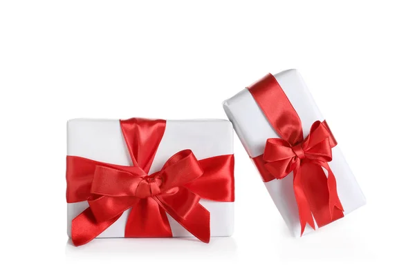 Schön Verpackte Geschenkboxen Auf Weißem Hintergrund — Stockfoto