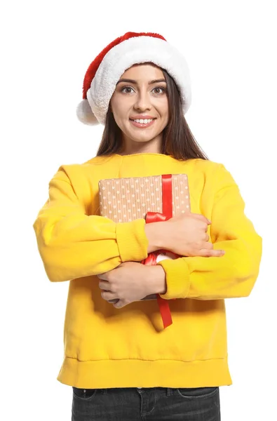 Junge Frau Mit Weihnachtsgeschenk Auf Weißem Hintergrund — Stockfoto