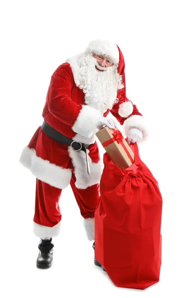 Auténtico Santa Claus Con Bolsa Roja Llena Regalos Sobre Fondo — Foto de Stock