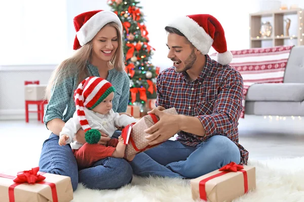 Happy Couple Baby Celebrating Christmas Together Home — Stock Photo, Image