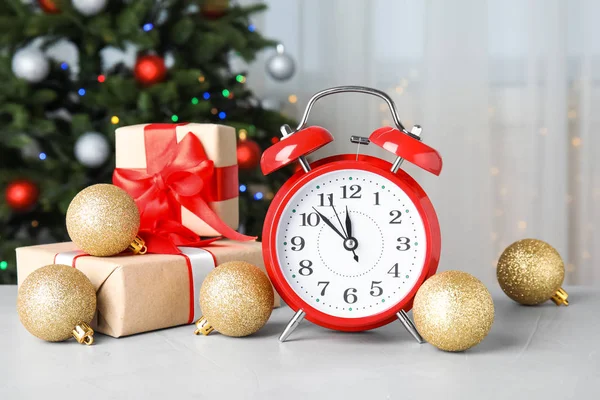 Retro Alarm Clock Gifts Festive Decor Table Christmas Countdown — Stock Photo, Image