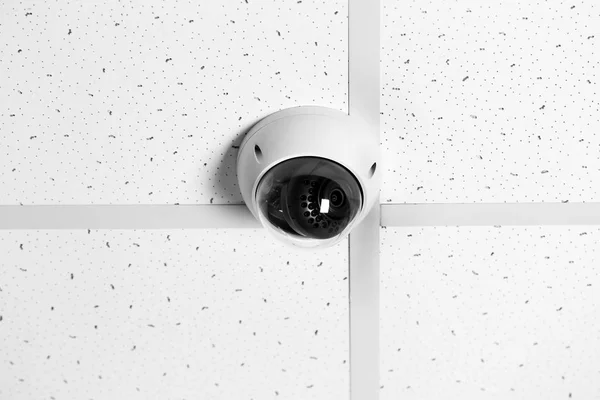 천장에 Cctv 카메라 — 스톡 사진