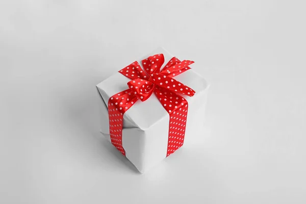 Beautifully Wrapped Gift Box White Background — Stock Photo, Image