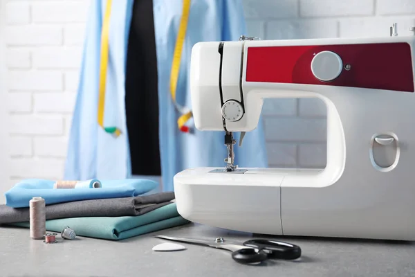 Šicí Stroj Textilie Doplňky Pro Přizpůsobení Stůl — Stock fotografie