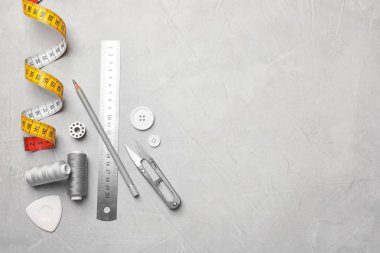 Masaya dikme için aksesuarlar ile düz yatıyordu kompozisyon