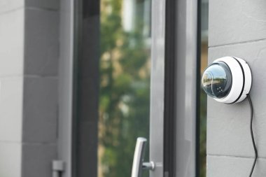 Modern güvenlik Cctv kamera duvar açık havada