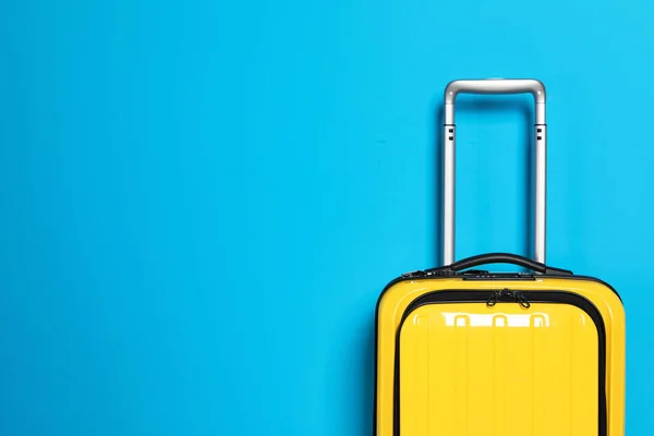 Packed Bright Yellow Suitcase Color Background — Stock Photo, Image