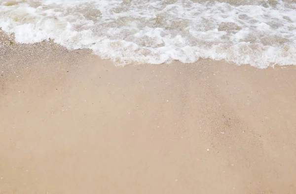 Bela Costa Marítima Com Areia Molhada Close — Fotografia de Stock