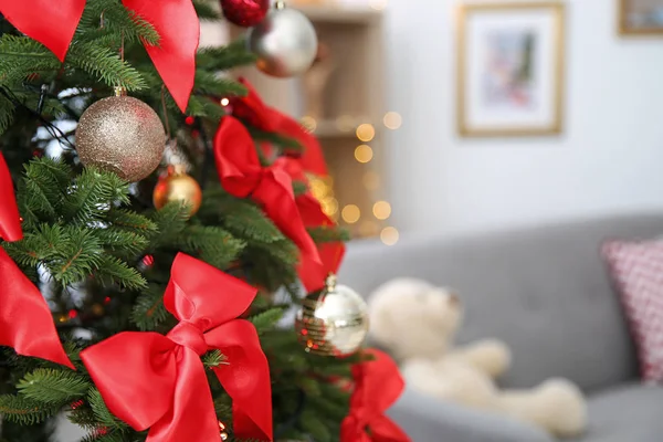 Karácsonyfa Kínál Stílusos Dekorációval Vértes — Stock Fotó
