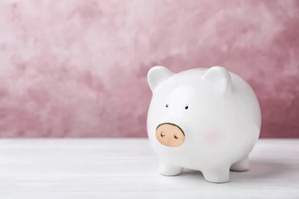 White Piggy Bank Table Money Saving — Stock Photo, Image