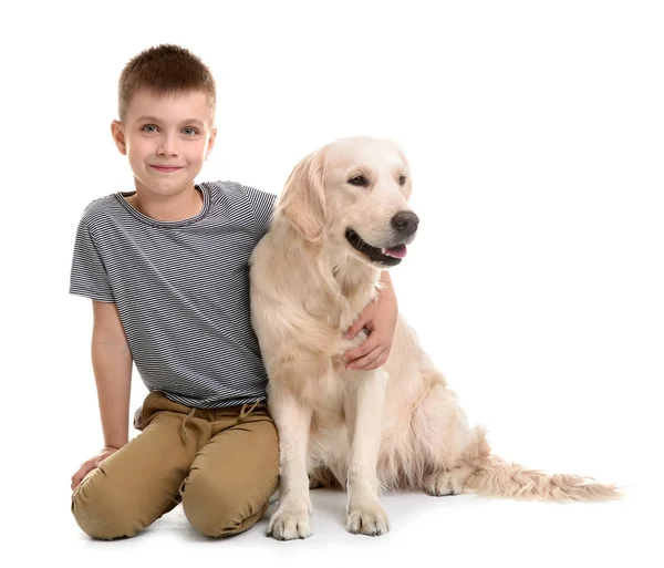 Mignon Petit Enfant Avec Son Animal Compagnie Sur Fond Blanc — Photo