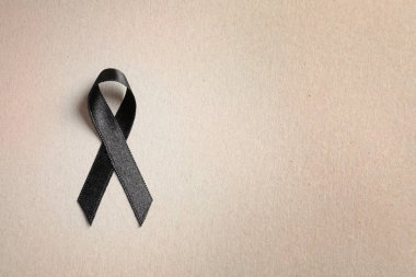Şerit ışık arka plan üzerinde siyah, görünümü top. Kanseri bilinçlendirme