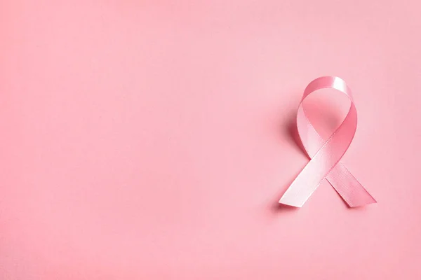 Cinta Rosa Sobre Fondo Color Vista Superior Conciencia Del Cáncer — Foto de Stock