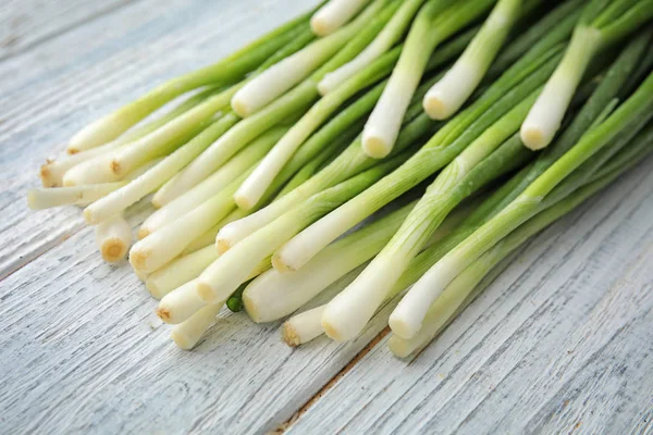 Fresh Green Onion Wooden Table — Stock Photo, Image