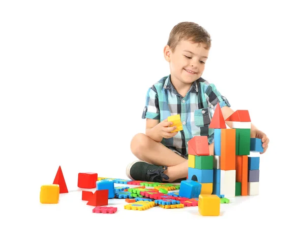 Niño Jugando Con Bloques Sobre Fondo Blanco Recreación Interior — Foto de Stock