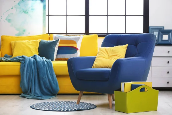 Şık oda içi rahat koltuk ve kanepe