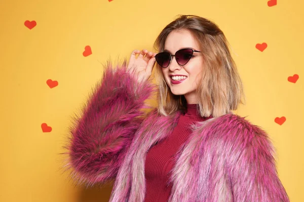 Beautiful Young Woman Fur Coat Sunglasses Posing Color Background — Stock Photo, Image