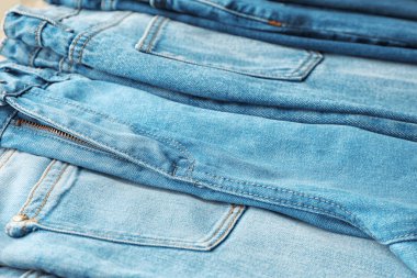 Arka plan olarak farklı renkteki kot