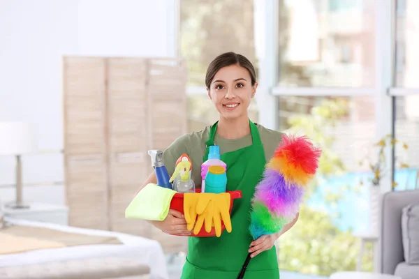 Woman Uniform Cleaning Supplies Indoors — Stock Photo, Image