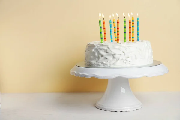 Birthday Cake Candles Table Color Background — Stock Photo, Image