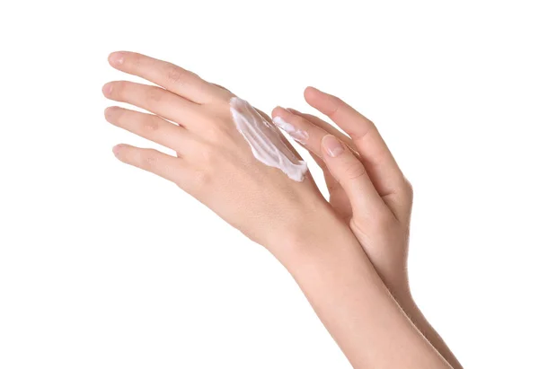 Młoda Kobieta Stosowanie Kremu Jej Ręce Białym Tle Zbliżenie — Zdjęcie stockowe